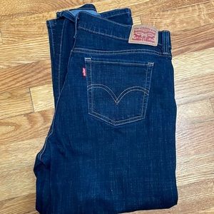 Levi’s Cropped Jeans Size 31